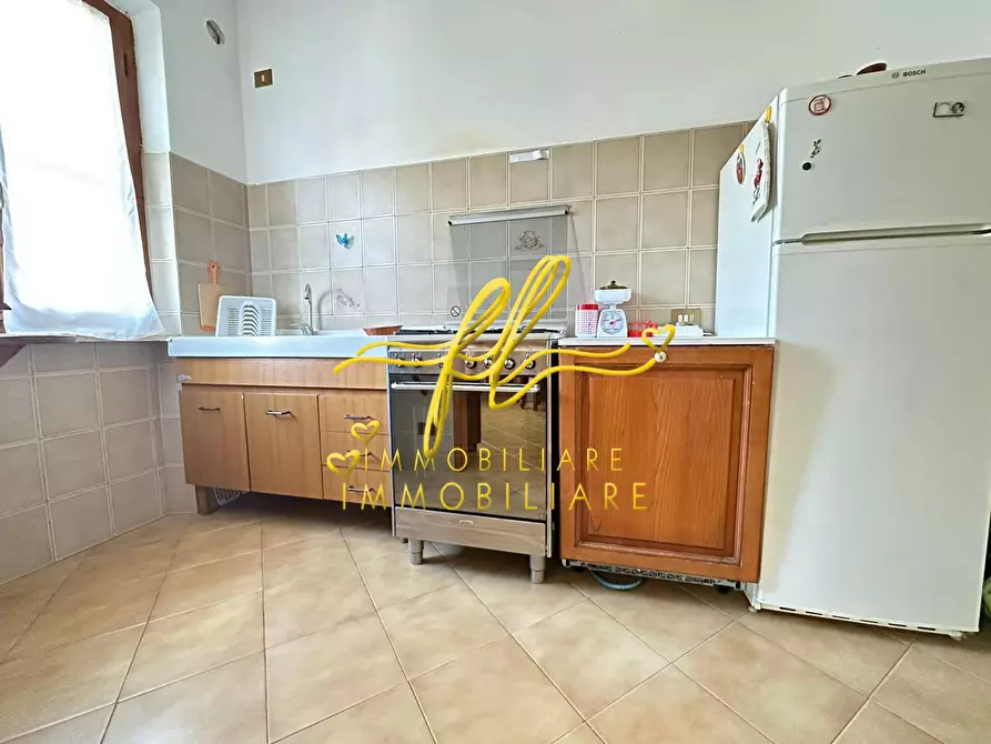 Immagine 8 di Villa in vendita  a Guardistallo