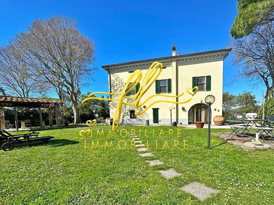 Immagine 1 di Villa in vendita  a Santa Luce