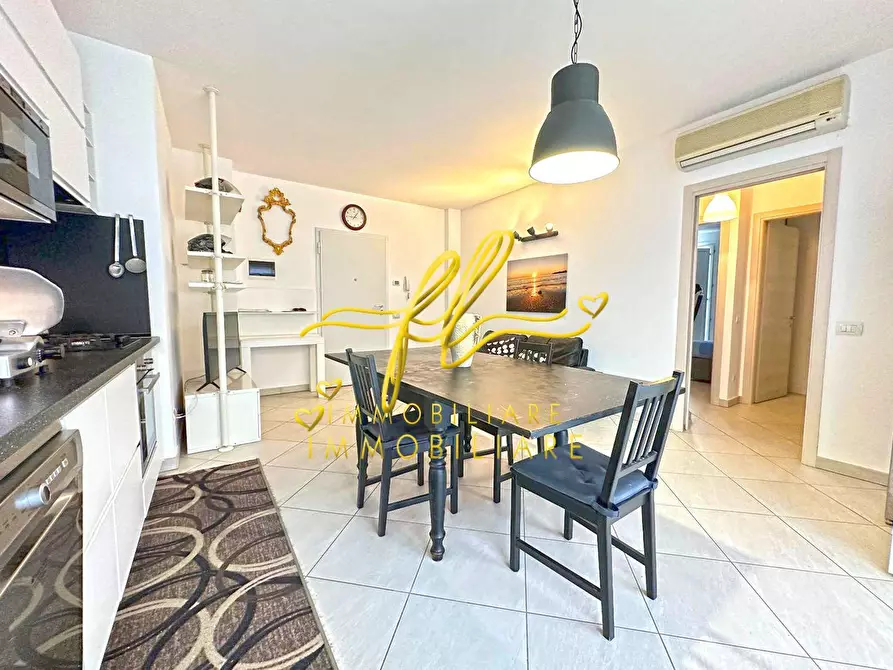 Immagine 6 di Appartamento in vendita  a Cecina