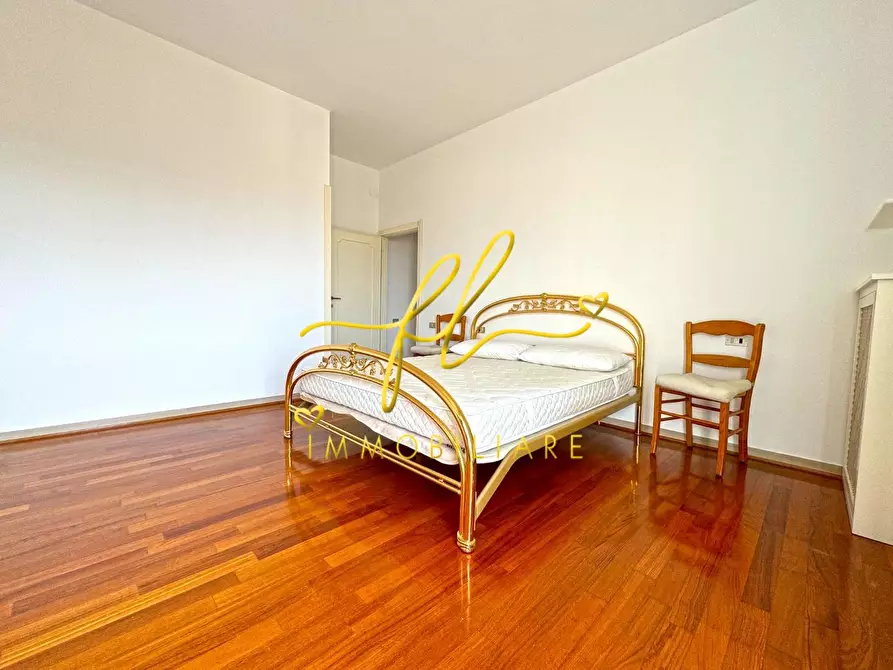 Immagine 10 di Appartamento in vendita  a Piombino