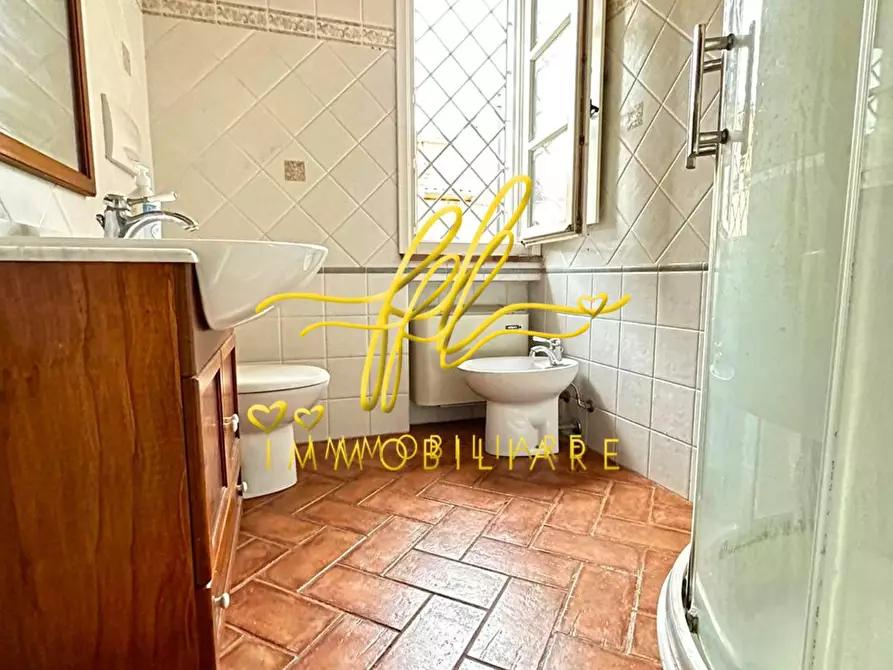 Immagine 19 di Villa in vendita  a Cecina