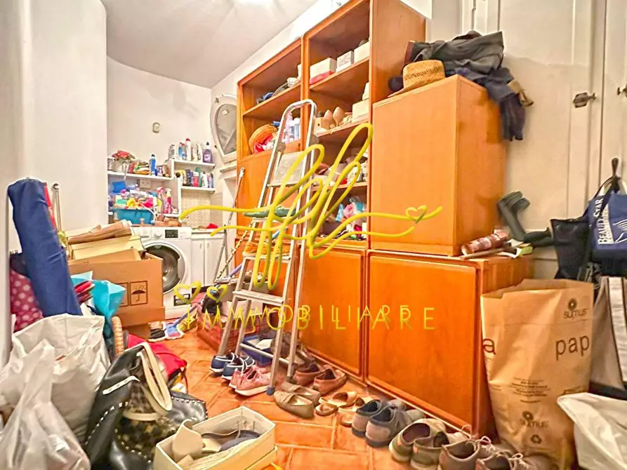 Immagine 22 di Villa in vendita  a Cecina