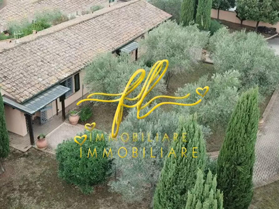 Immagine 29 di Villa in vendita  a Cecina