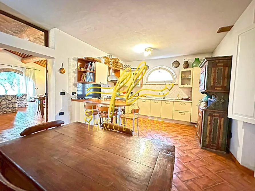 Immagine 12 di Villa in vendita  a Cecina