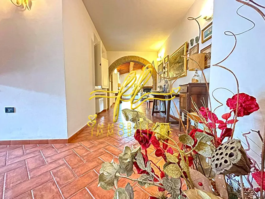 Immagine 13 di Villa in vendita  a Cecina