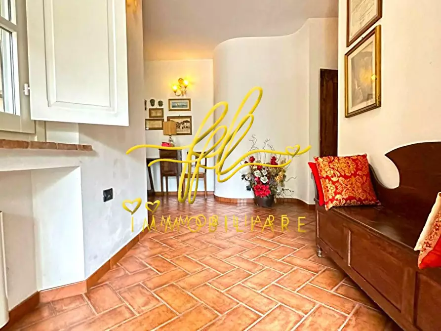 Immagine 8 di Villa in vendita  a Cecina