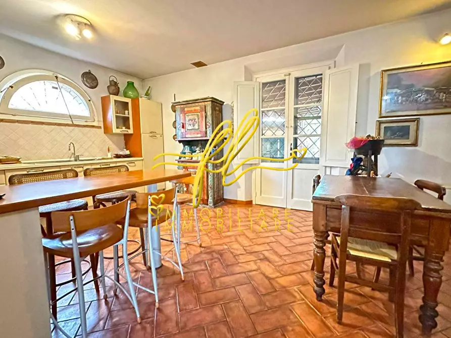 Immagine 11 di Villa in vendita  a Cecina