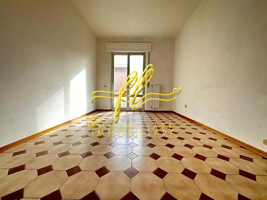 Immagine 3 di Appartamento in vendita  a Cecina