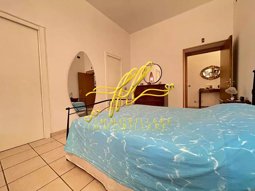 Immagine 11 di Appartamento in vendita  a Livorno