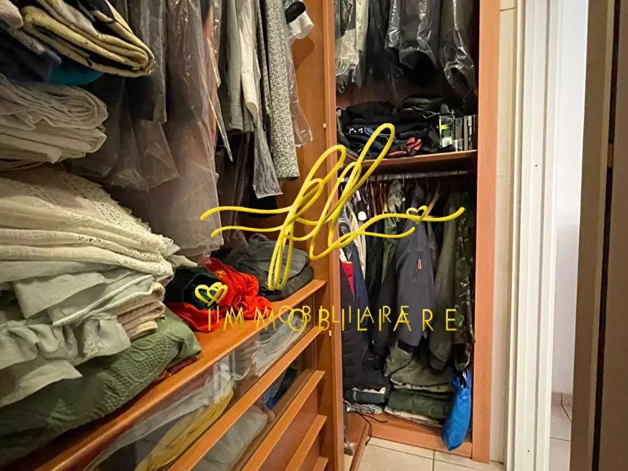 Immagine 14 di Appartamento in vendita  a Livorno