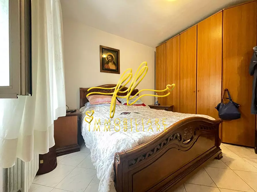 Immagine 13 di Appartamento in vendita  a Livorno