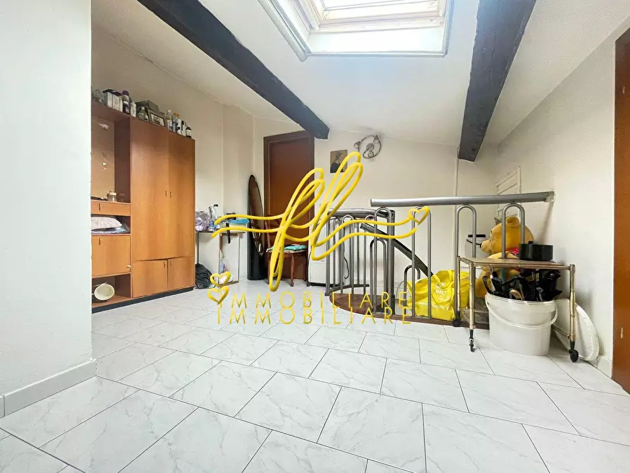 Immagine 7 di Appartamento in vendita  a Livorno