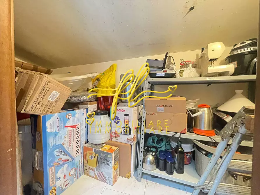 Immagine 9 di Appartamento in vendita  a Livorno