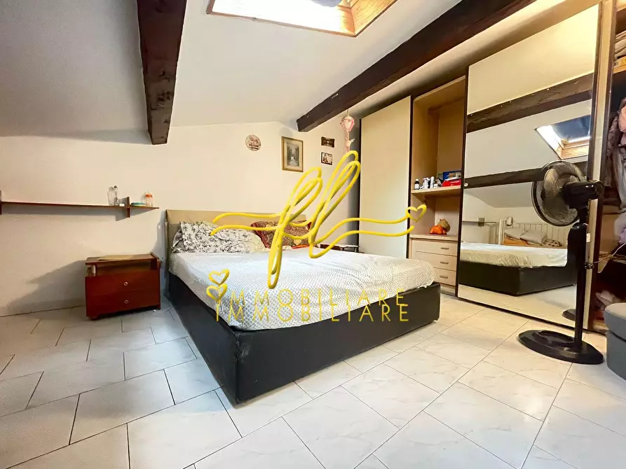 Immagine 11 di Appartamento in vendita  a Livorno