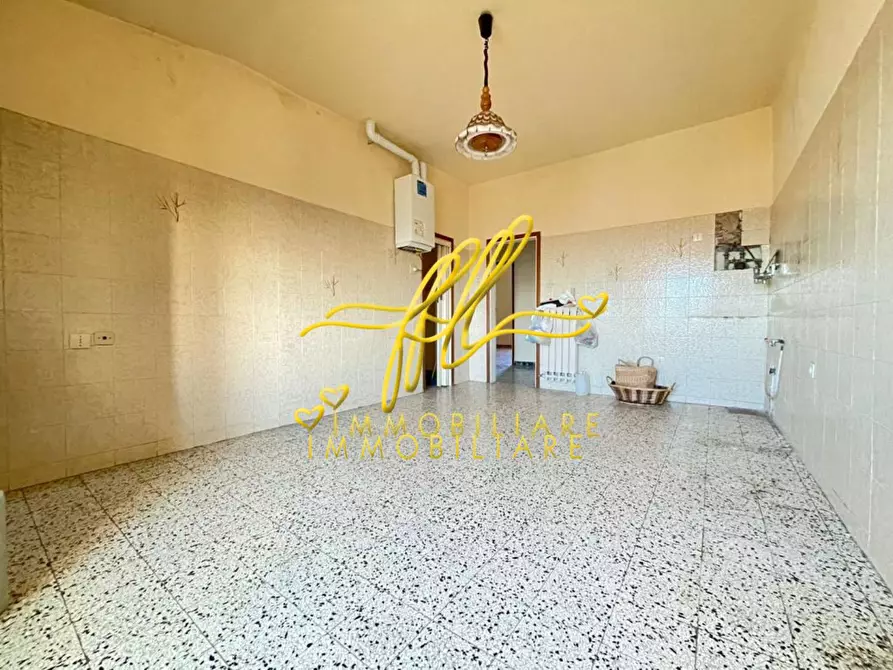 Immagine 13 di Appartamento in vendita  a Livorno