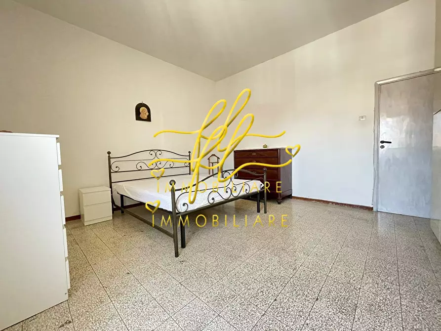 Immagine 5 di Appartamento in vendita  a Livorno