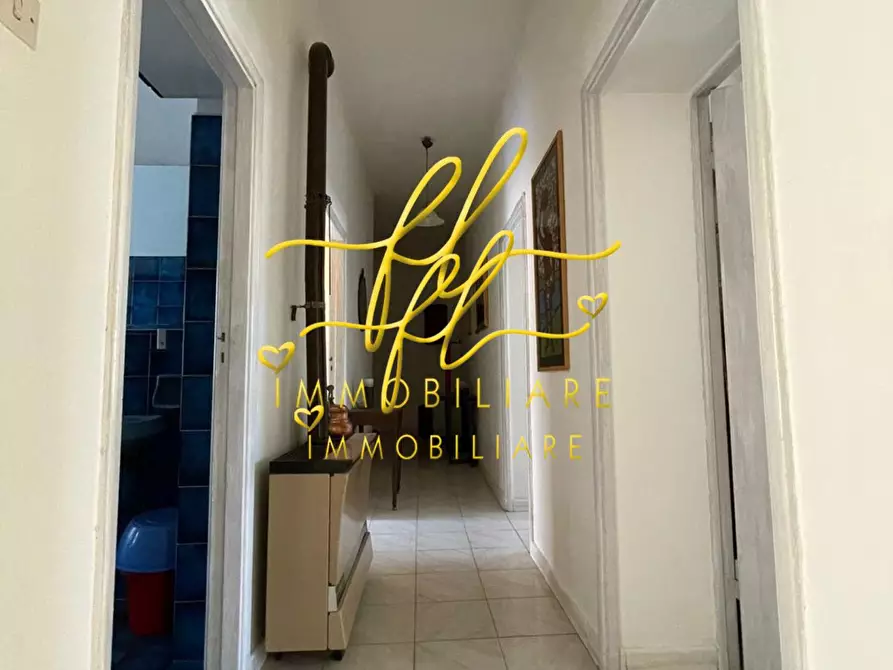 Immagine 10 di Appartamento in vendita  a Livorno