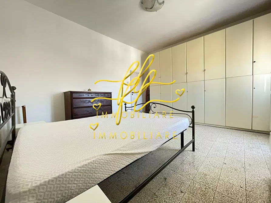 Immagine 4 di Appartamento in vendita  a Livorno