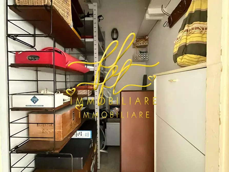 Immagine 7 di Appartamento in vendita  a Livorno