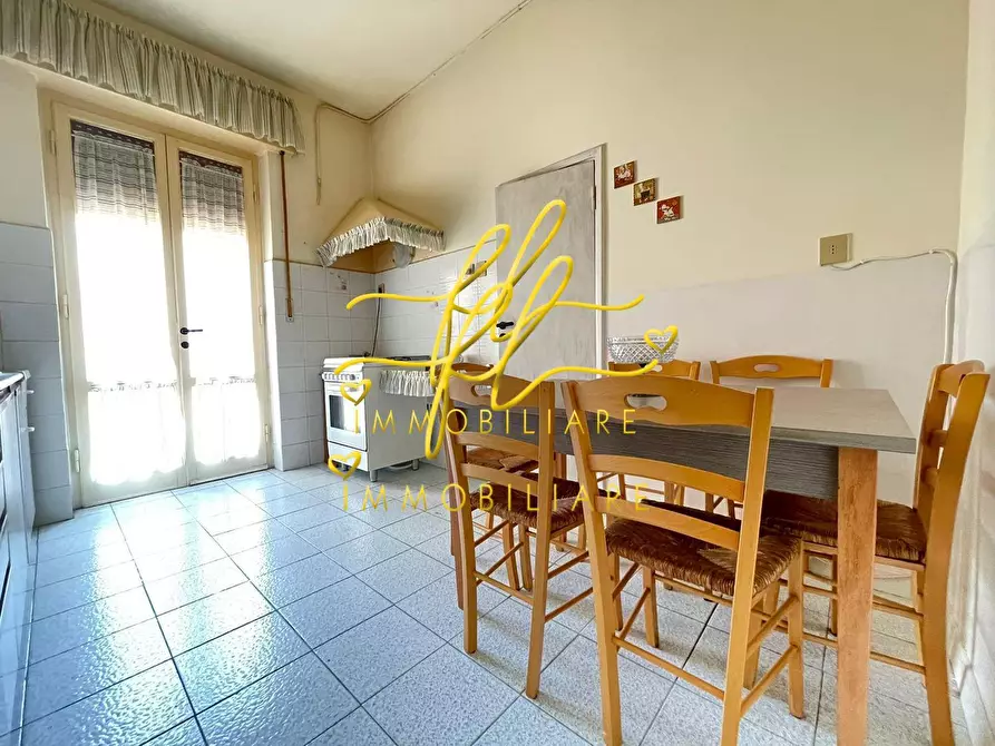 Immagine 17 di Appartamento in vendita  a Livorno