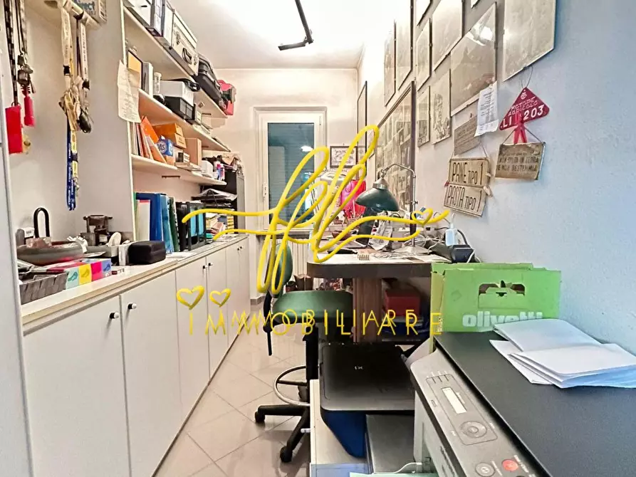 Immagine 11 di Villa in vendita  a Rosignano Marittimo