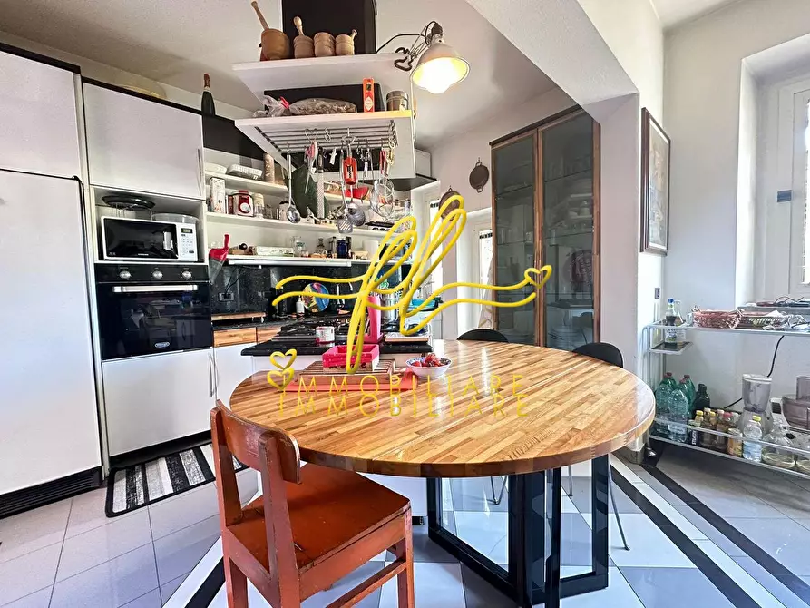 Immagine 12 di Villa in vendita  a Rosignano Marittimo