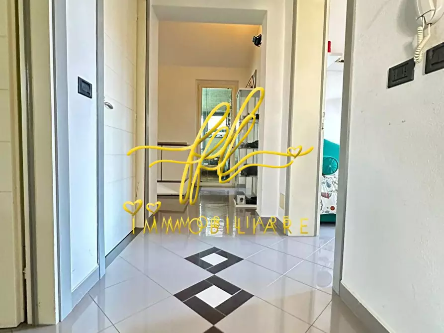 Immagine 24 di Villa in vendita  a Rosignano Marittimo