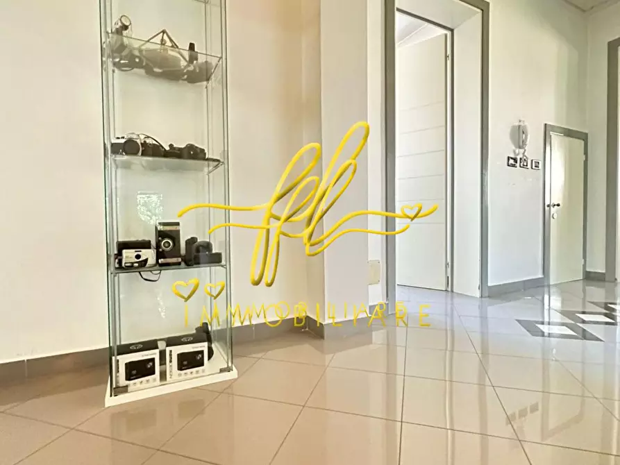 Immagine 19 di Villa in vendita  a Rosignano Marittimo