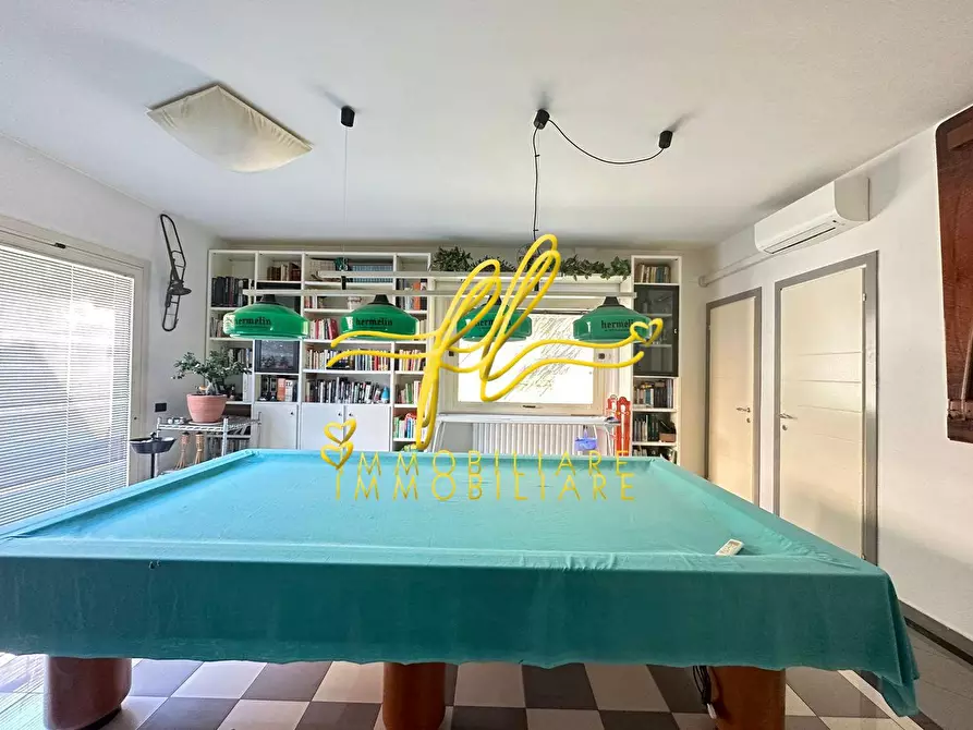 Immagine 17 di Villa in vendita  a Rosignano Marittimo