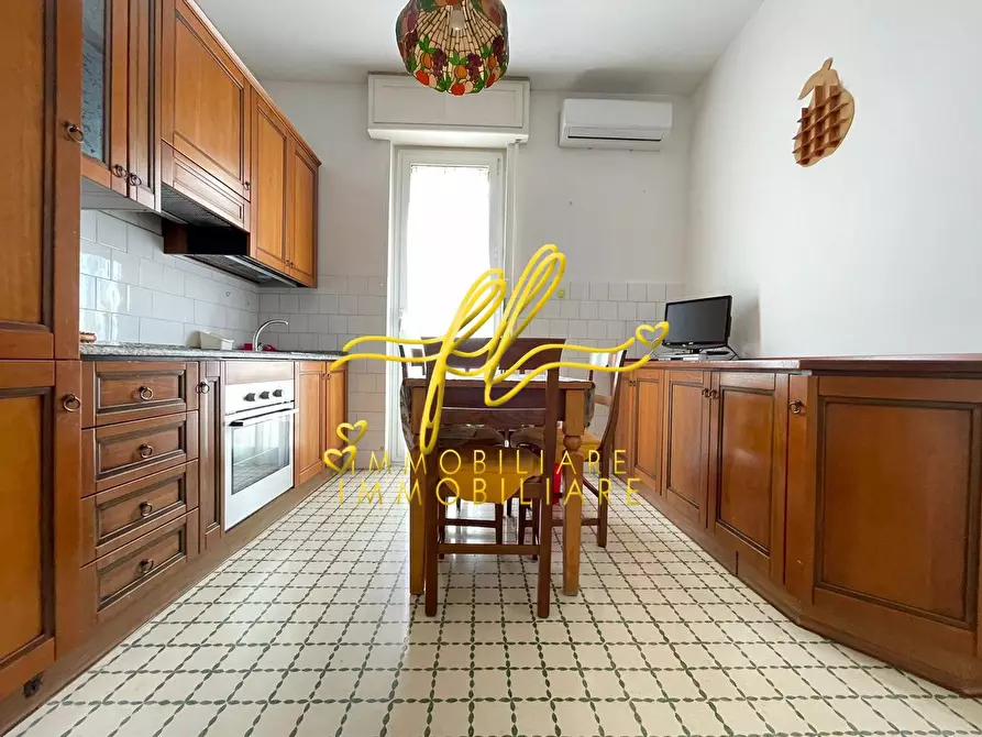 Immagine 7 di Appartamento in vendita  a Livorno