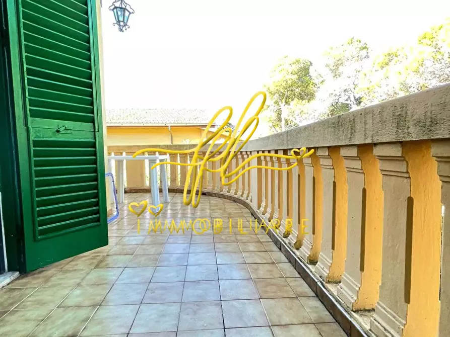 Immagine 45 di Villa in vendita  a Livorno