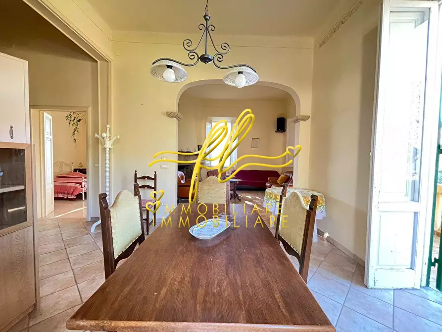 Immagine 16 di Villa in vendita  a Livorno