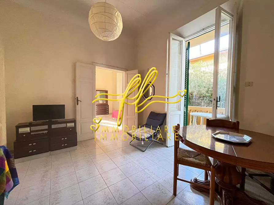 Immagine 27 di Villa in vendita  a Livorno