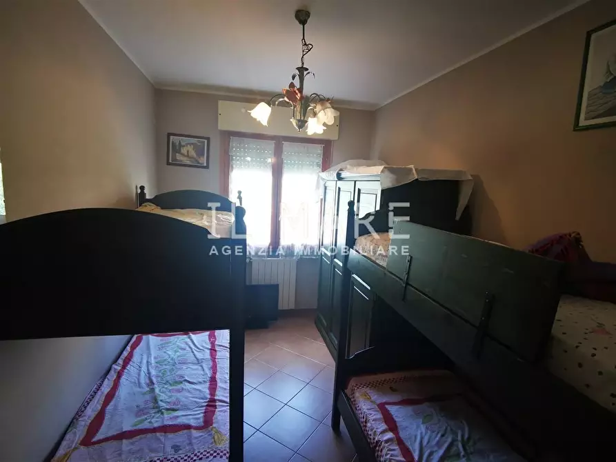 Immagine 13 di Appartamento in vendita  a Massa