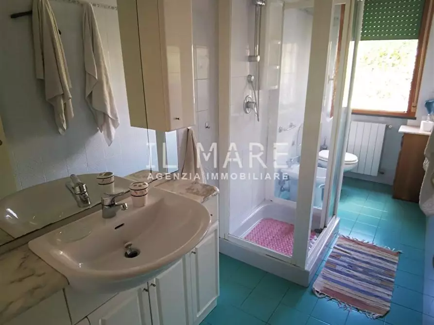 Immagine 14 di Appartamento in vendita  a Massa