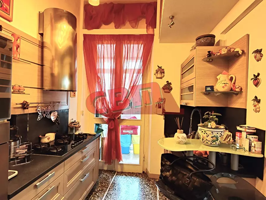 Immagine 10 di Appartamento in vendita  a Livorno