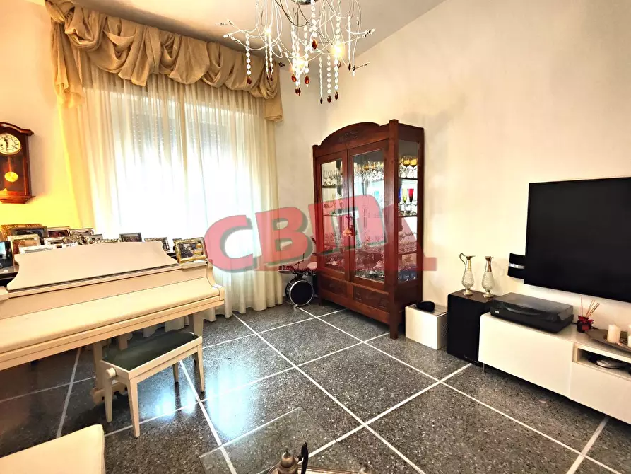 Immagine 3 di Appartamento in vendita  a Livorno