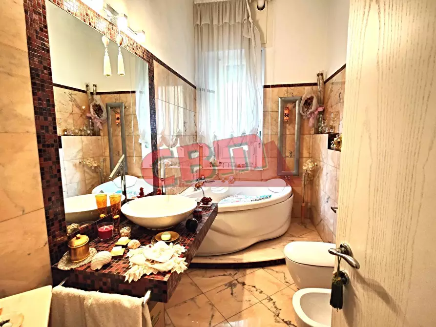 Immagine 26 di Appartamento in vendita  a Livorno