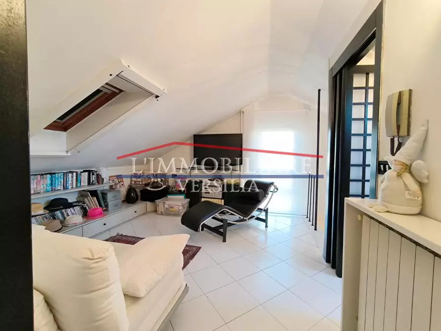 Immagine 19 di Casa bifamiliare in vendita  a Carrara