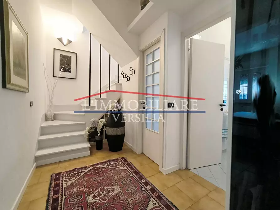 Immagine 12 di Casa bifamiliare in vendita  a Carrara