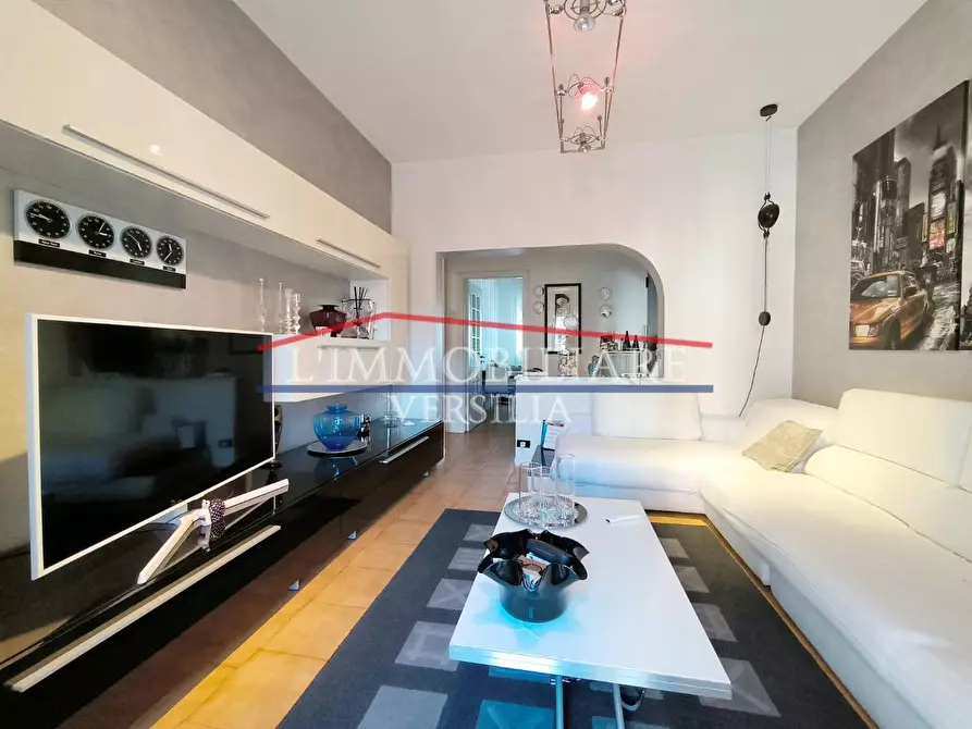 Immagine 2 di Casa bifamiliare in vendita  a Carrara