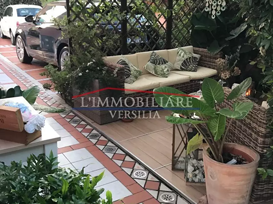 Immagine 29 di Casa bifamiliare in vendita  a Carrara