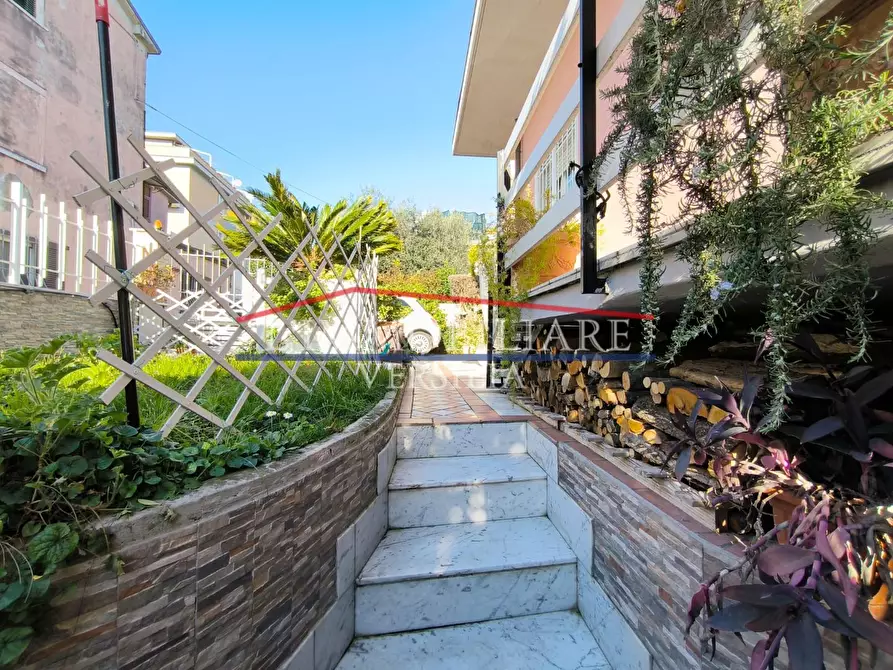 Immagine 25 di Casa bifamiliare in vendita  a Carrara