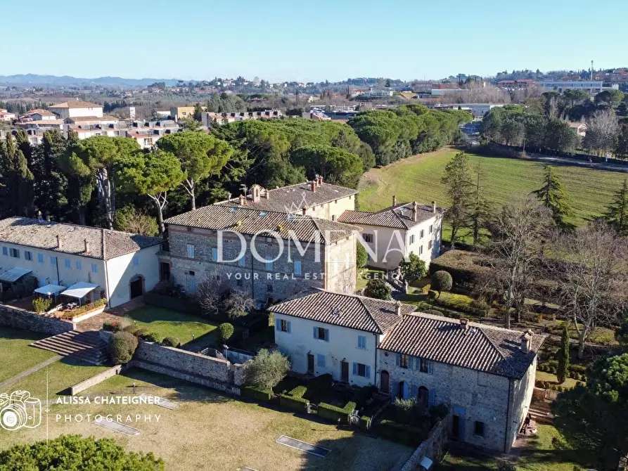 Immagine 23 di Mansarda in vendita  a Siena