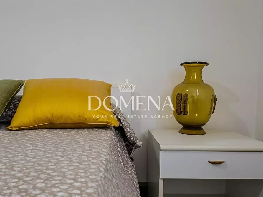 Immagine 21 di Appartamento in vendita  a Siena