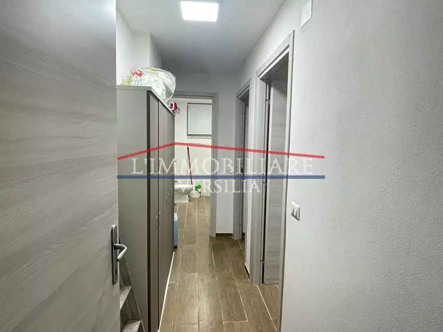 Immagine 16 di Appartamento in vendita  a Carrara