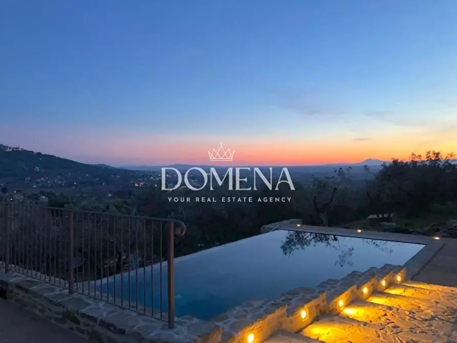 Immagine 32 di Villa in vendita  a Cortona