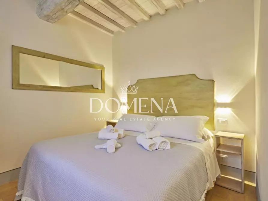 Immagine 14 di Villa in vendita  a Cortona