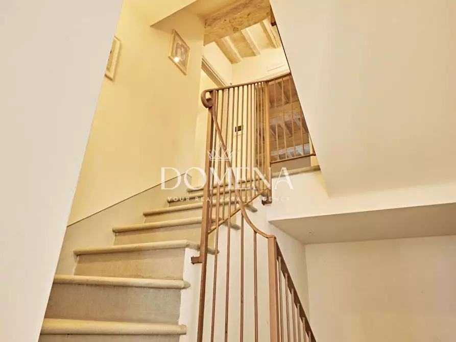 Immagine 29 di Villa in vendita  a Cortona