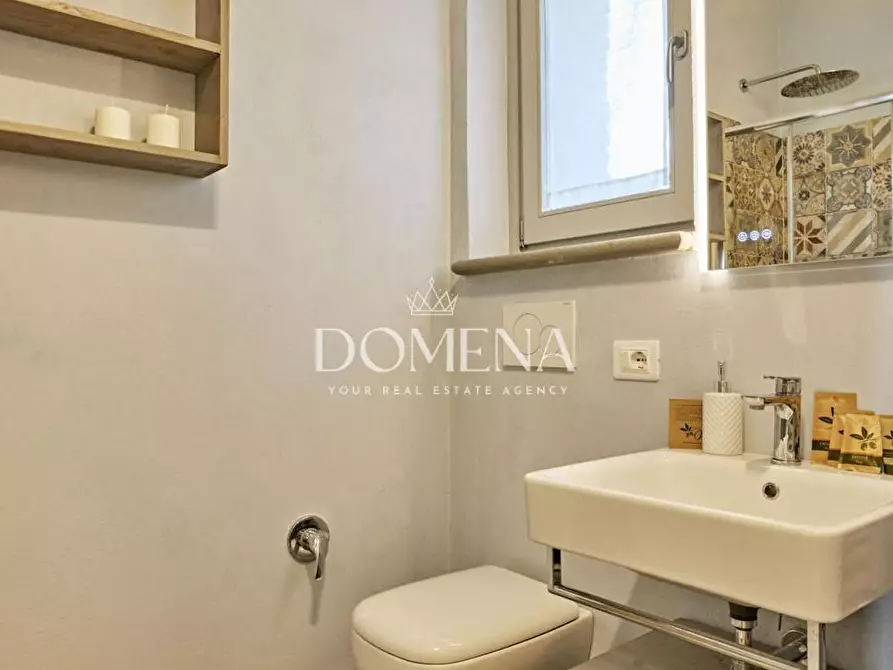 Immagine 28 di Villa in vendita  a Cortona